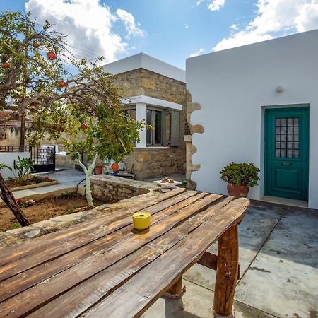 Iliopetra Studio Sivas Luaran gambar