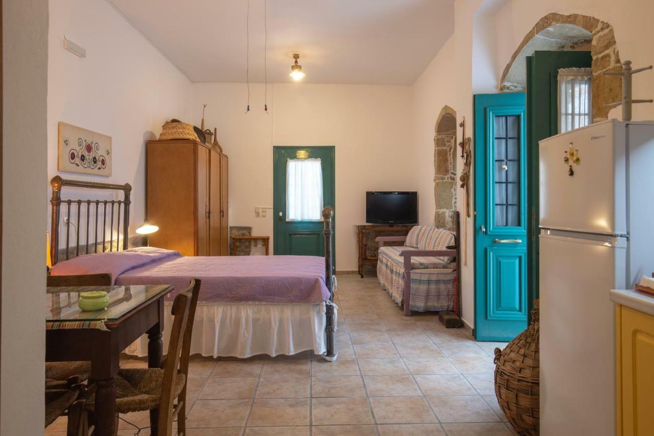 Iliopetra Studio Sivas Luaran gambar