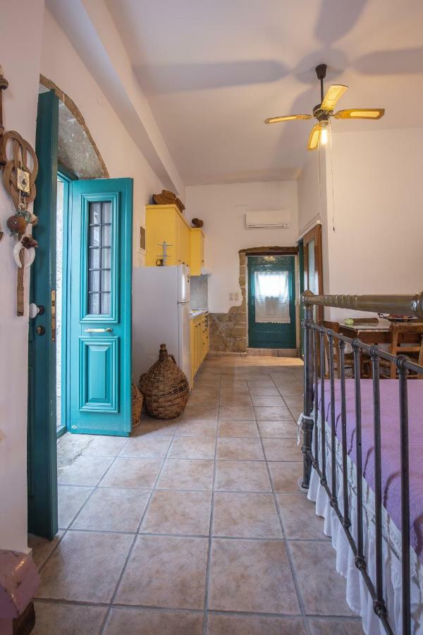 Iliopetra Studio Sivas Luaran gambar