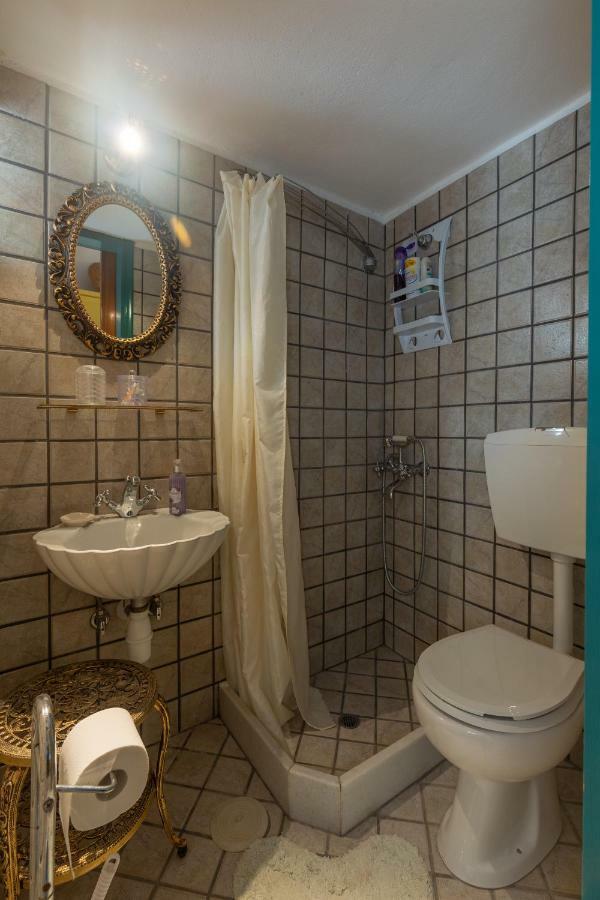 Iliopetra Studio Sivas Luaran gambar